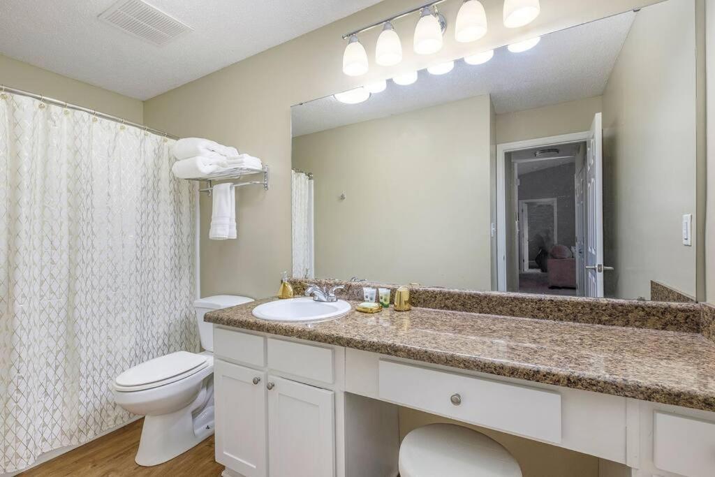 Charming Apartment With Wi-Fi Charlotte Ngoại thất bức ảnh